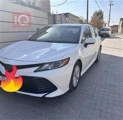 تۆیۆتا کامری